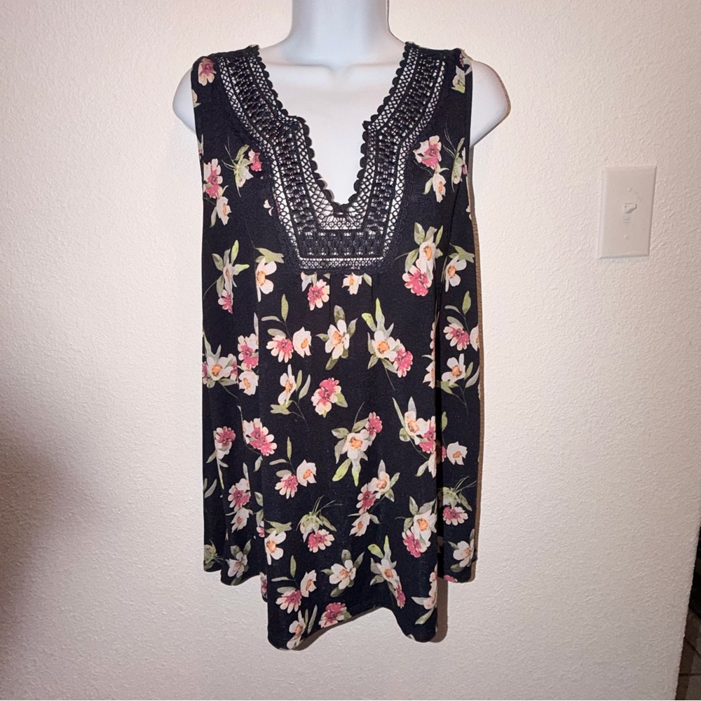 Lavish Black Floral Sleeveless Tunic with Crochet V-Neck